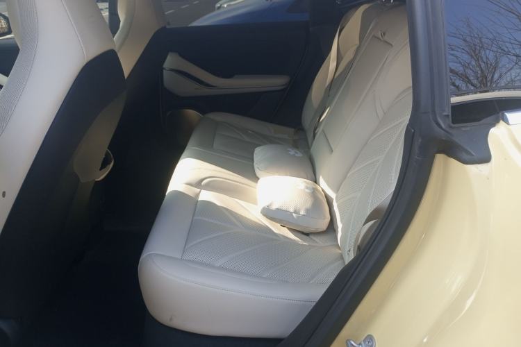 Used Nio ET5 2025 75 kWh Interior 4