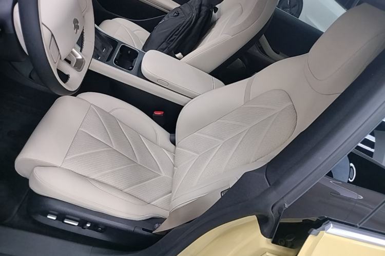 Used Nio ET5 2025 75 kWh Left Front Seat