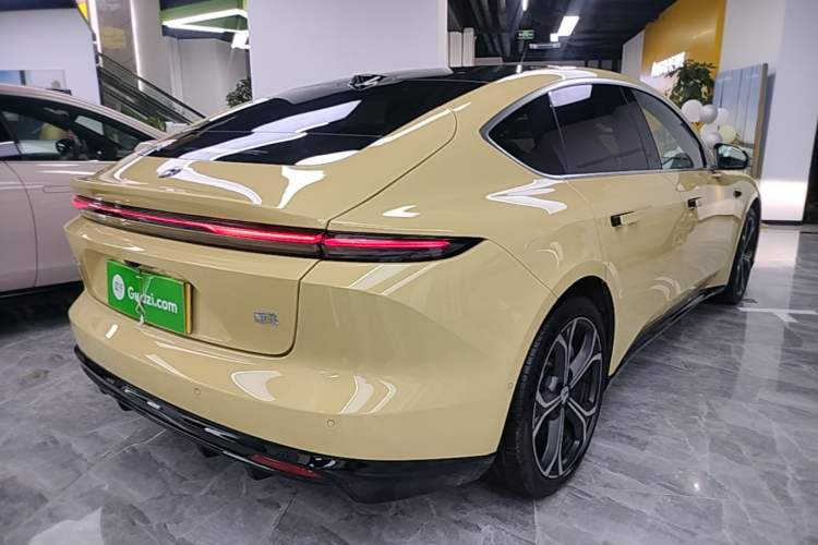 Used Nio ET5 2025 75 kWh Rear Right 45 Deg