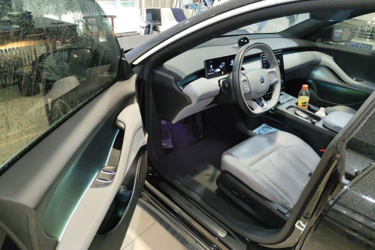 Used Nio ET5T 2024 75kWh Touring Interior 3