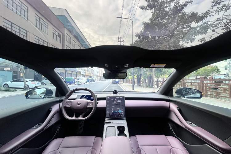 Used Nio ET5T 2024 75kWh Touring Interior 4