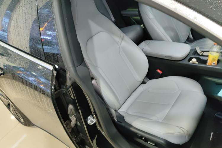 Used Nio ET5T 2024 75kWh Touring Right Front Seat