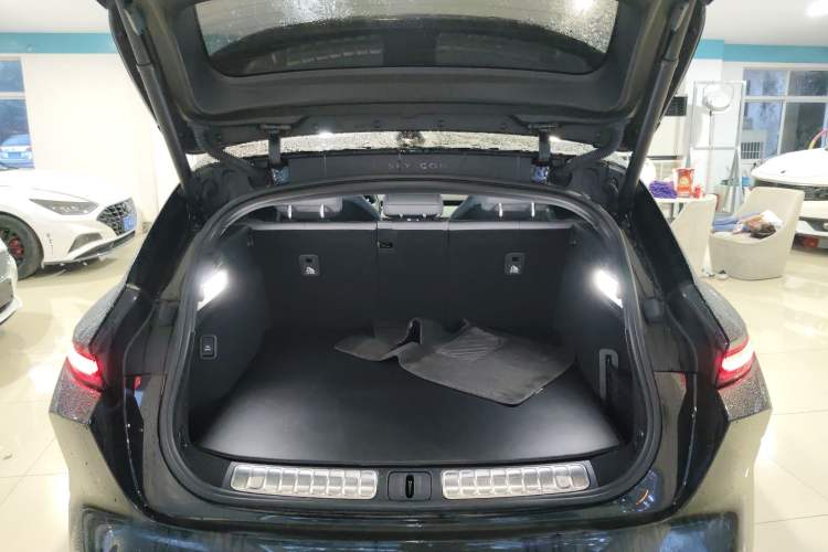 Used Nio ET5T 2024 75kWh Touring Trunk