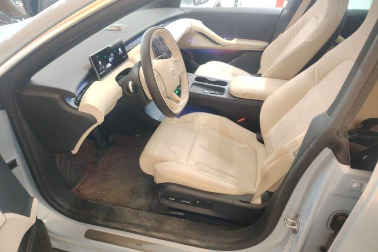 Used Nio ET5T 2024 75kWh Touring Left Front Seat