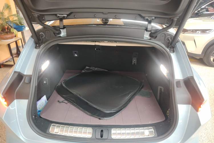 Used Nio ET5T 2024 75kWh Touring Trunk