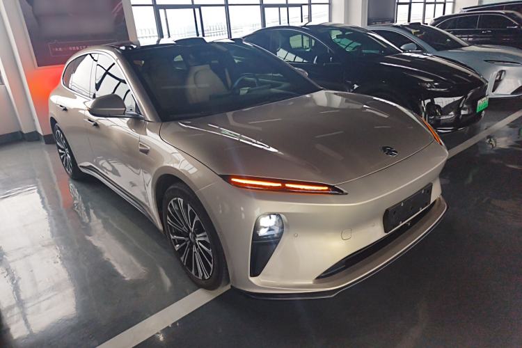 Used Nio ET5T 2023 75 kWh Touring Front Right 45 Deg