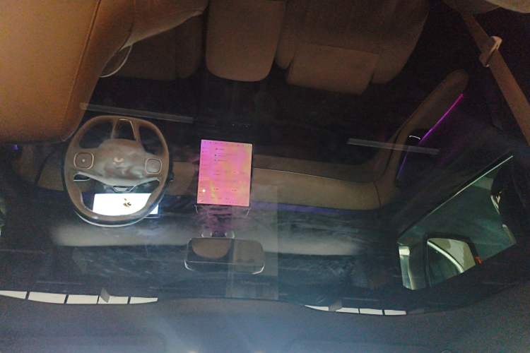 Used Nio ET5T 2023 75 kWh Touring Headliner