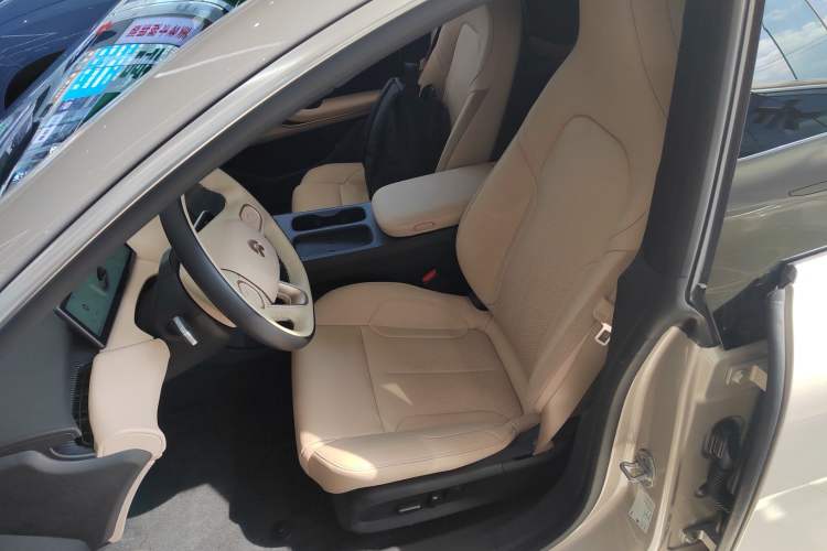 Used Nio ET5T 2024 75kWh Touring Left Front Seat