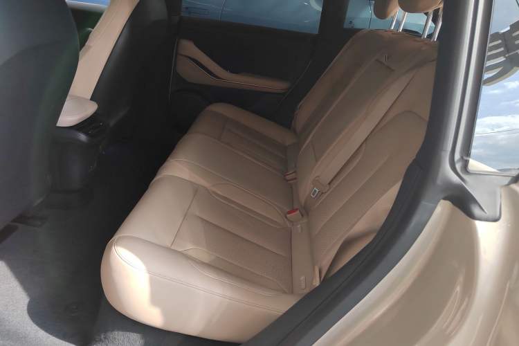 Used Nio ET5T 2024 75kWh Touring Left Rear Seat