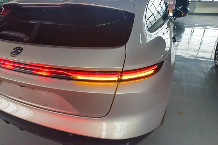 Used Nio ET5T 2023 75 kWh Touring Right Rear Taillight