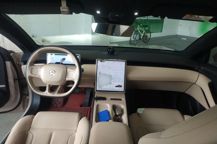 Used Nio ET5T 2024 75kWh Touring Center Console