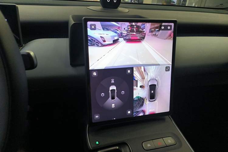 Used Nio ET5T 2024 75kWh Touring Audio And AC Panel