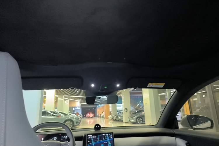 Used Nio ET5T 2024 75kWh Touring Headliner