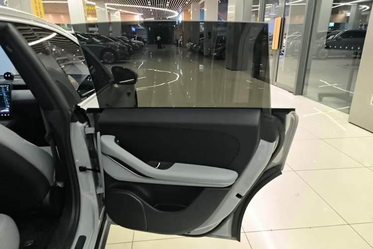 Used Nio ET5T 2024 75kWh Touring Interior 6
