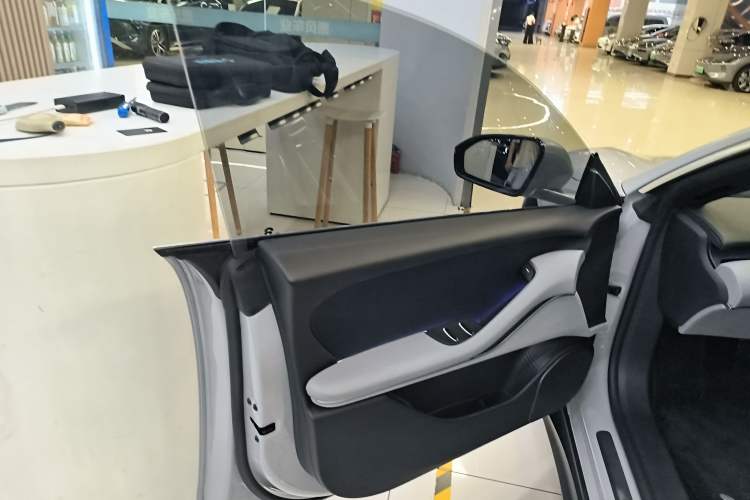 Used Nio ET5T 2024 75kWh Touring Interior 7