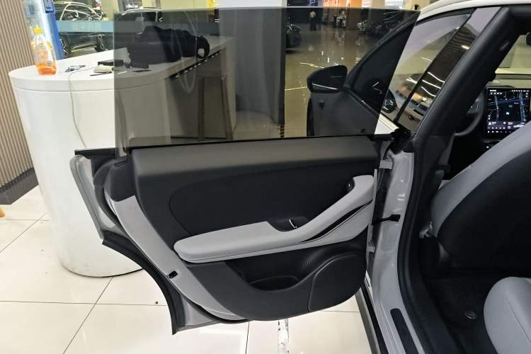 Used Nio ET5T 2024 75kWh Touring Interior 8