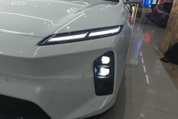 Used Nio ET5T 2025 75 kWh Touring Left Front Headlight