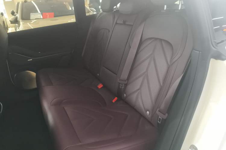 Used Nio ET5T 2025 75 kWh Touring Left Rear Seat