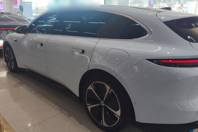 Used Nio ET5T 2025 75 kWh Touring Left Side