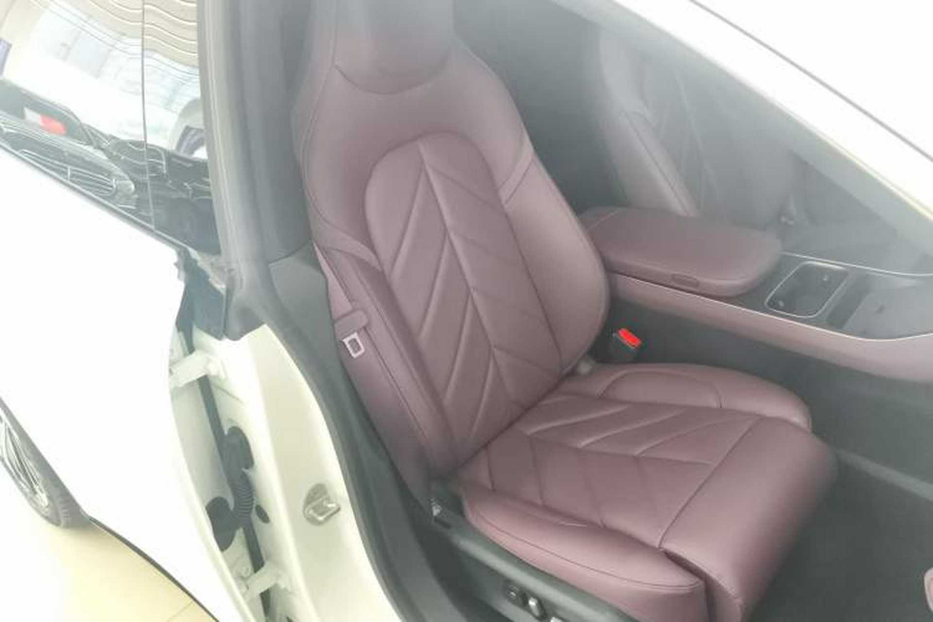 Used Nio ET5T 2025 75 kWh Touring Right Front Seat