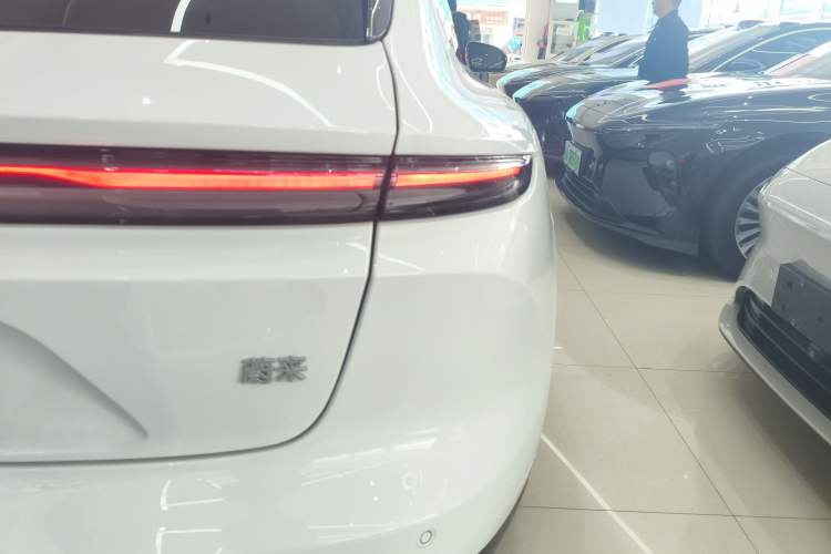 Used Nio ET5T 2025 75 kWh Touring Right Rear Taillight