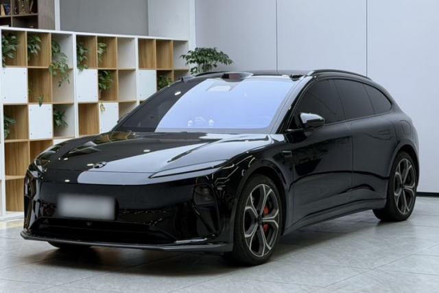 Used Nio ET5T 2023 75 kWh Touring