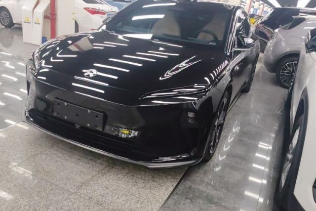 Used Nio ET5T 2023 75 kWh Touring