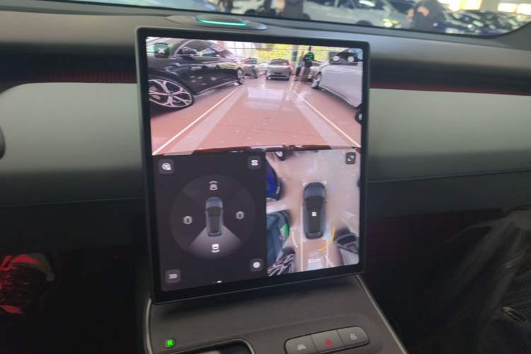 Used Nio ET5T 2023 75 kWh Touring Audio And AC Panel