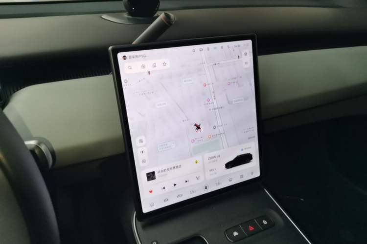 Used Nio ET5T 2023 75 kWh Touring Audio And AC Panel