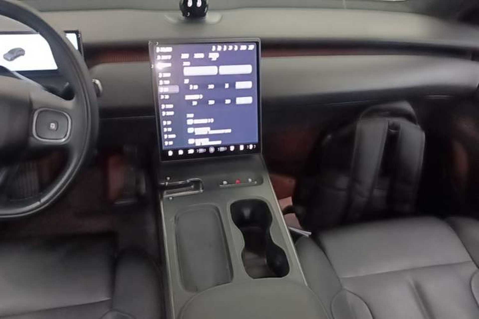 Used Nio ET5T 2023 75 kWh Touring Audio And AC Panel