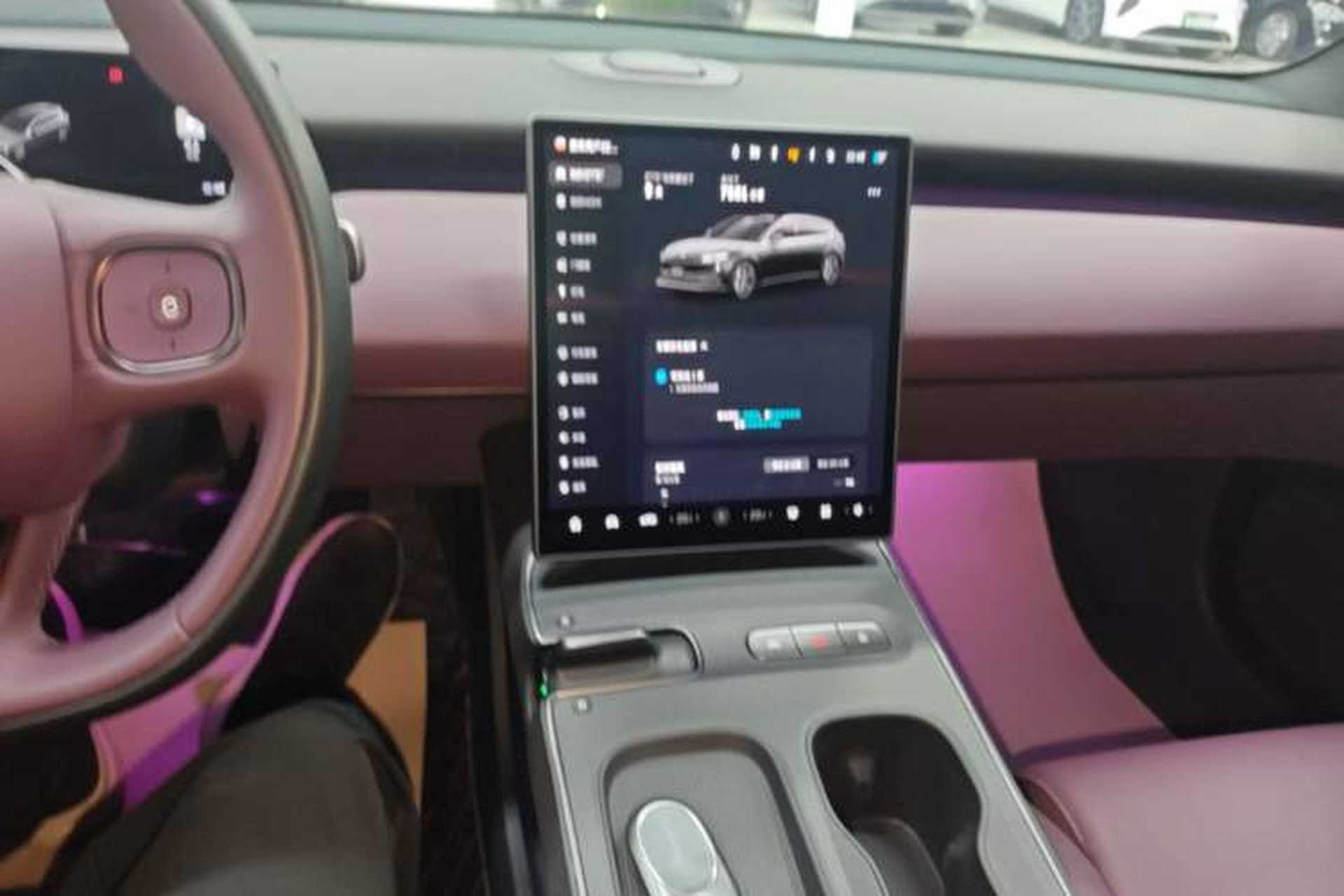 Used Nio ET5T 2023 75 kWh Touring Audio And AC Panel