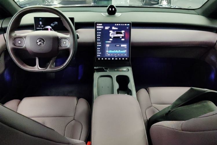 Used Nio ET5T 2023 75 kWh Touring Center Console