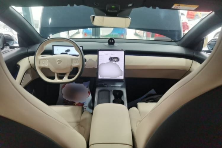 Used Nio ET5T 2023 75 kWh Touring Center Console