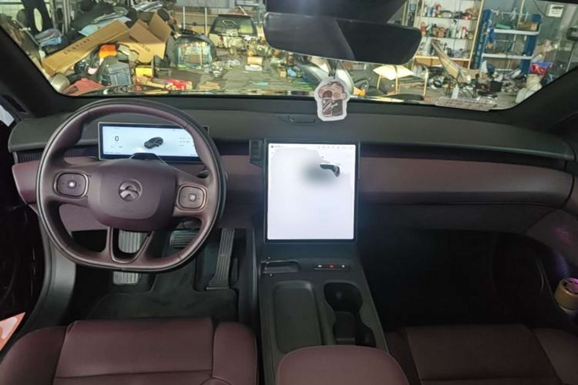 Used Nio ET5T 2023 75 kWh Touring Center Console