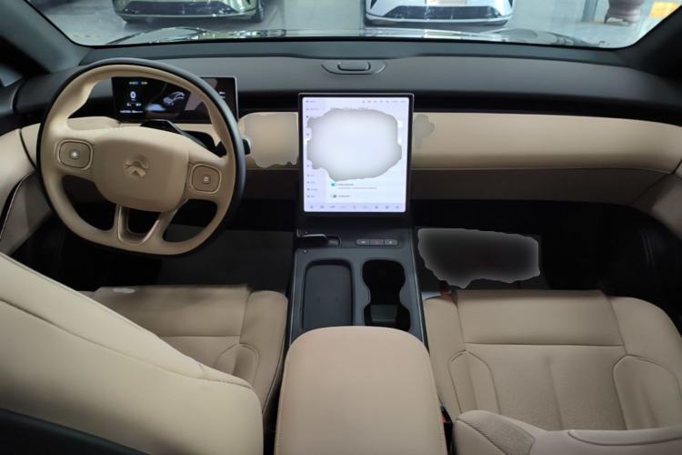 Used Nio ET5T 2023 75 kWh Touring Center Console