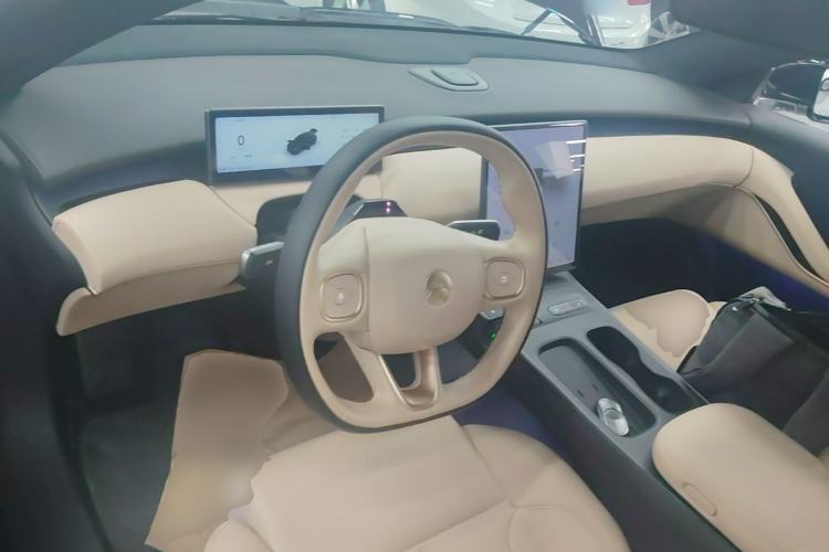 Used Nio ET5T 2023 75 kWh Touring Center Console