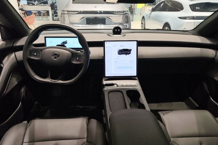 Used Nio ET5T 2023 75 kWh Touring Center Console