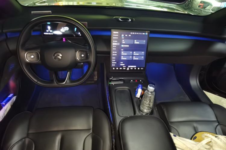 Used Nio ET5T 2023 75 kWh Touring Center Console