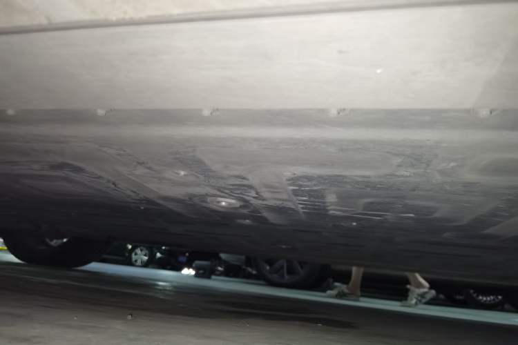 Used Nio ET5T 2023 75 kWh Touring Chassis Front Left