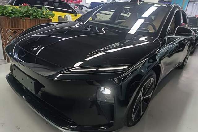 Used Nio ET5T 2023 75 kWh Touring