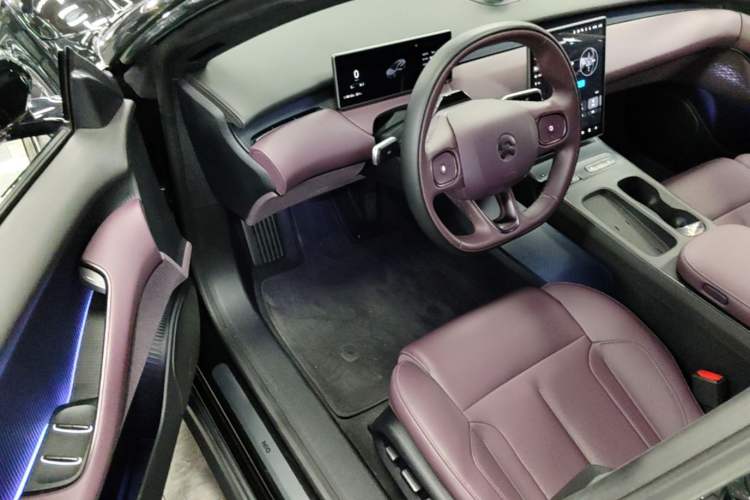 Used Nio ET5T 2023 75 kWh Touring Driver Seat