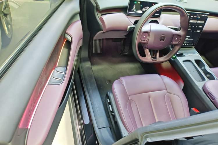 Used Nio ET5T 2023 75 kWh Touring Driver Seat