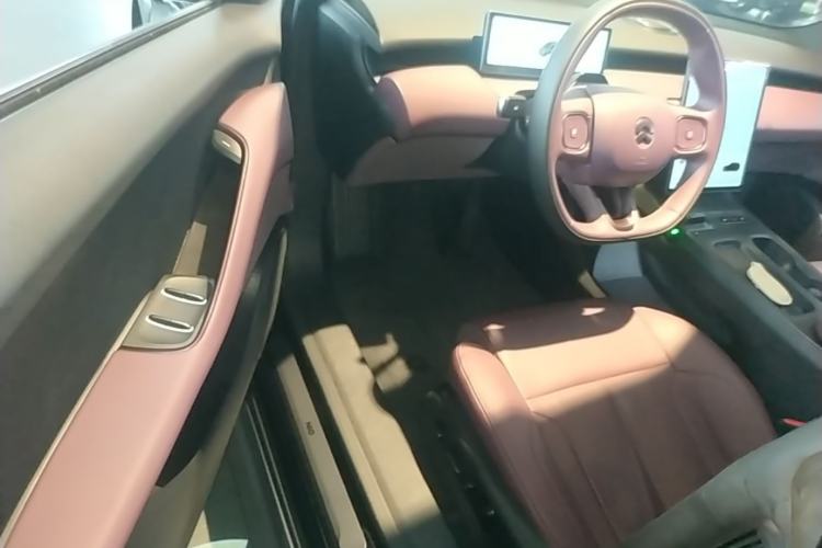 Used Nio ET5T 2023 75 kWh Touring Driver Seat