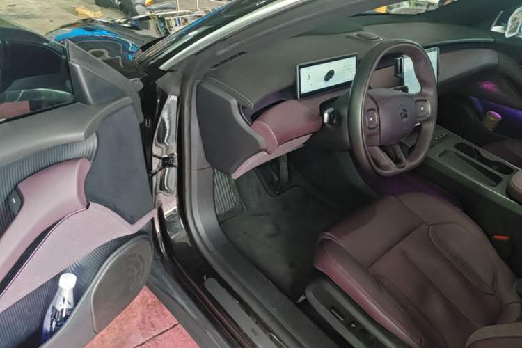 Used Nio ET5T 2023 75 kWh Touring Driver Seat