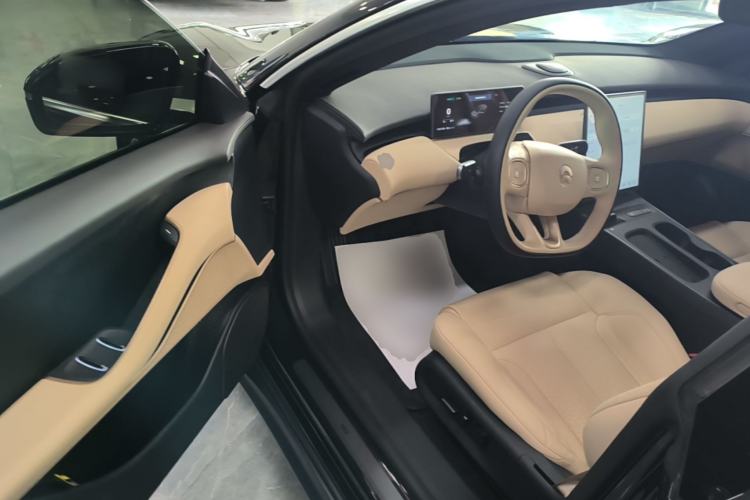 Used Nio ET5T 2023 75 kWh Touring Driver Seat