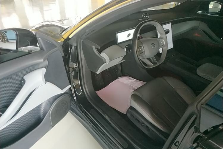 Used Nio ET5T 2023 75 kWh Touring Driver Seat