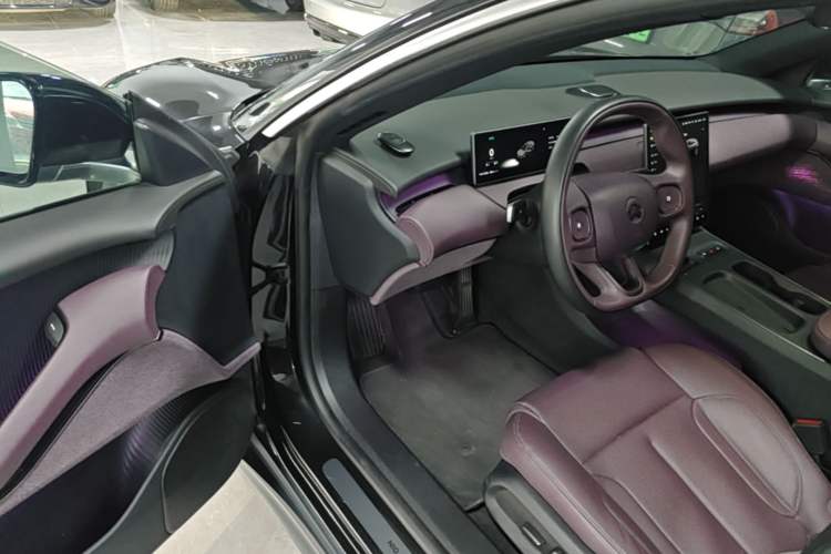 Used Nio ET5T 2023 75 kWh Touring Driver Seat