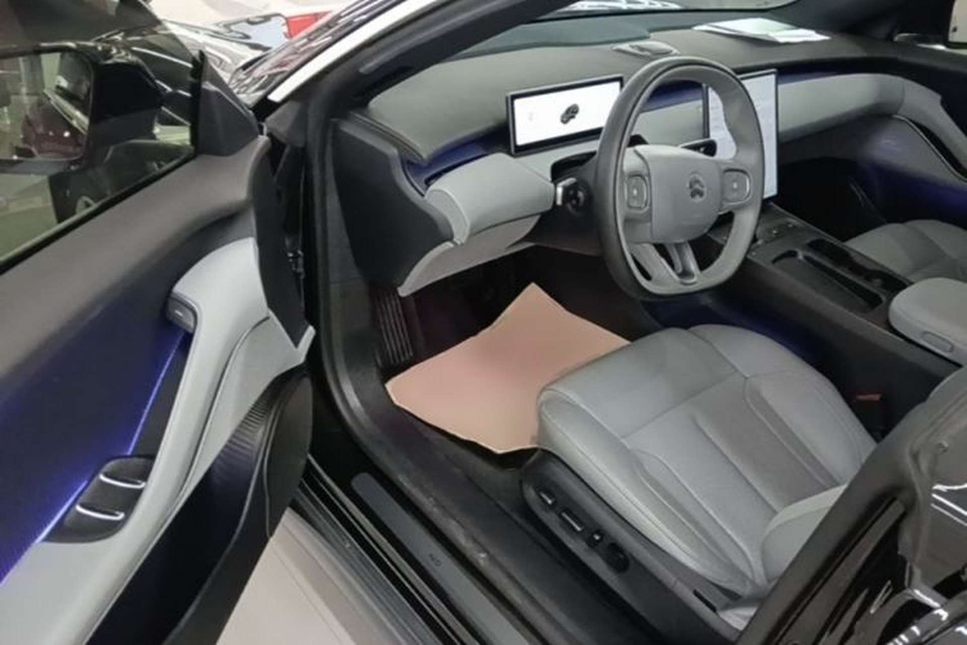 Used Nio ET5T 2023 75 kWh Touring Driver Seat