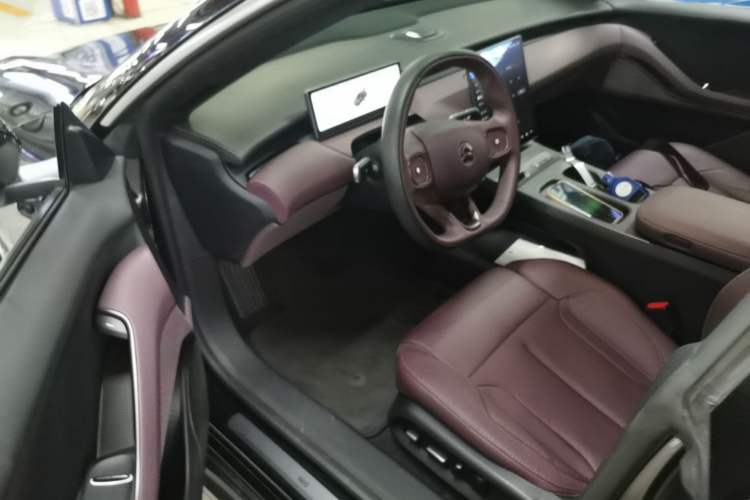 Used Nio ET5T 2023 75 kWh Touring Driver Seat
