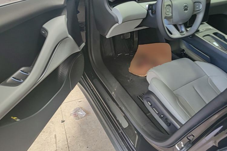 Used Nio ET5T 2023 75 kWh Touring Driver Seat